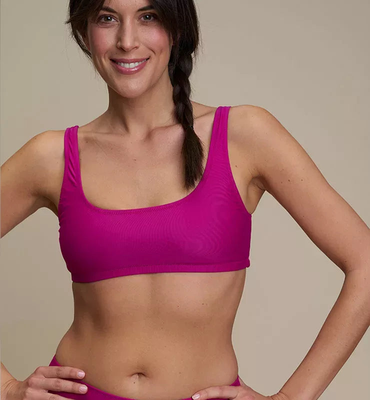 Square-neck bikini top in ECONYL® regenerated nylon 